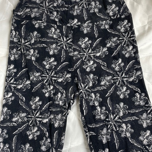 Lularoe leggings - Picture 1 of 2